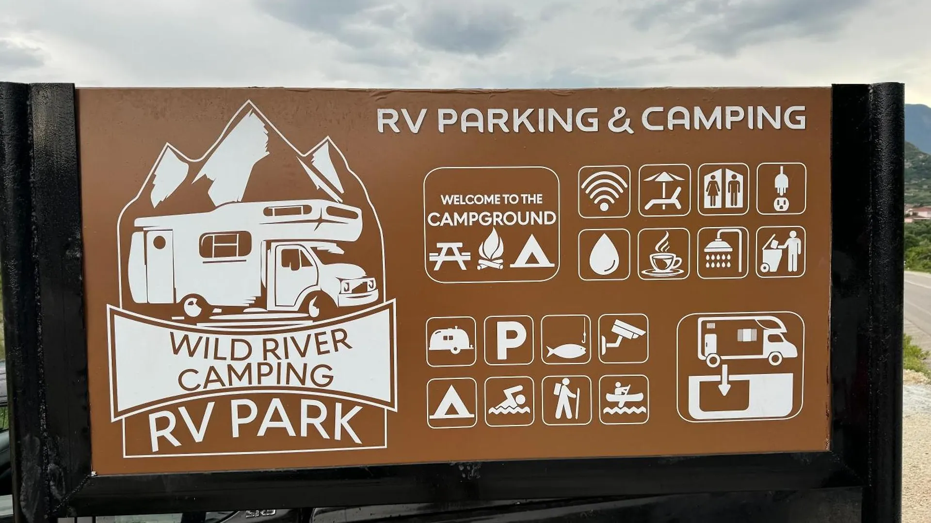 Rv Parking And Camping Wild River Tepelene