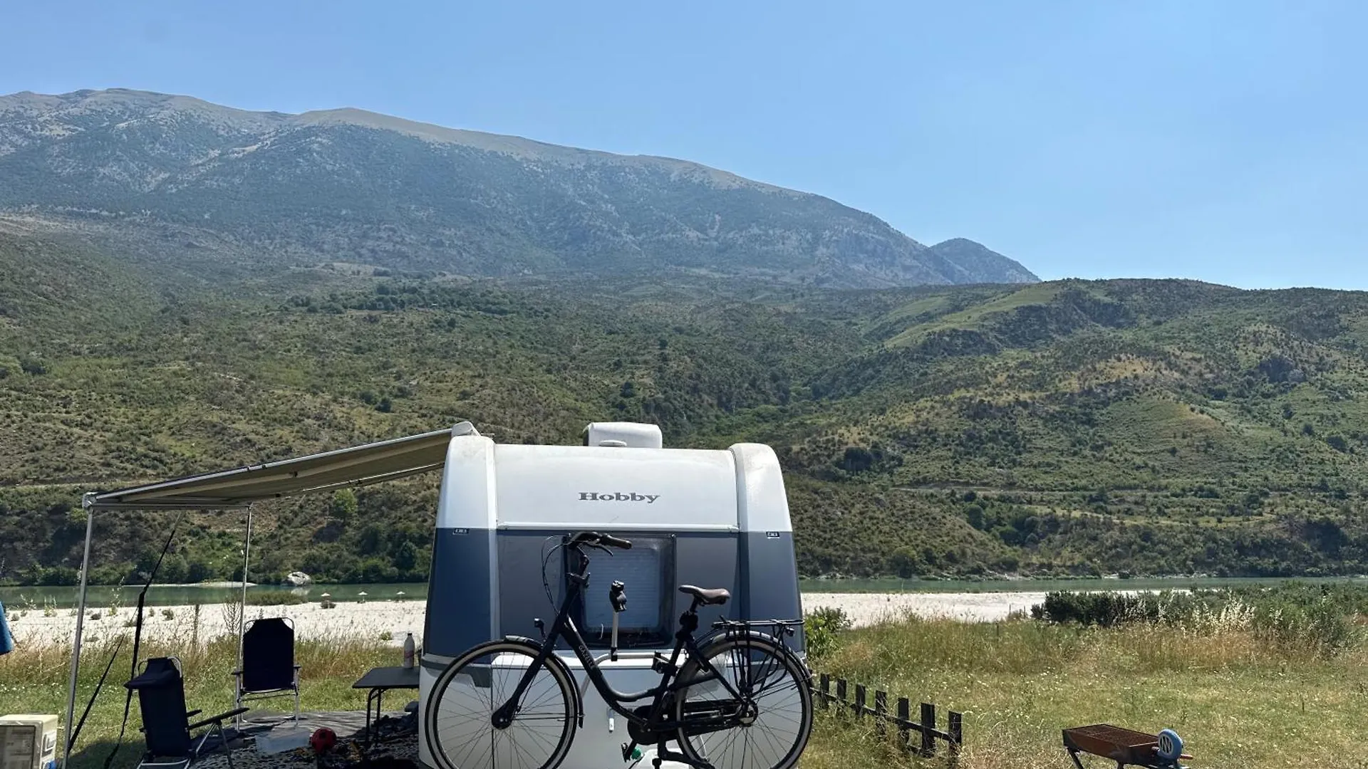 Rv Parking And Camping Wild River Tepelene